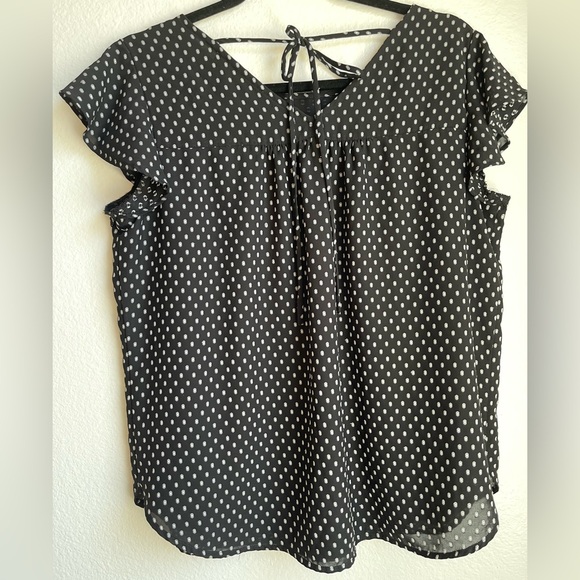 LOFT Tops - LOFT Black Polka Dot Flutter Sleeve Blouse